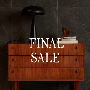 RAYMOND TABLE LAMP - BLACK by Kin